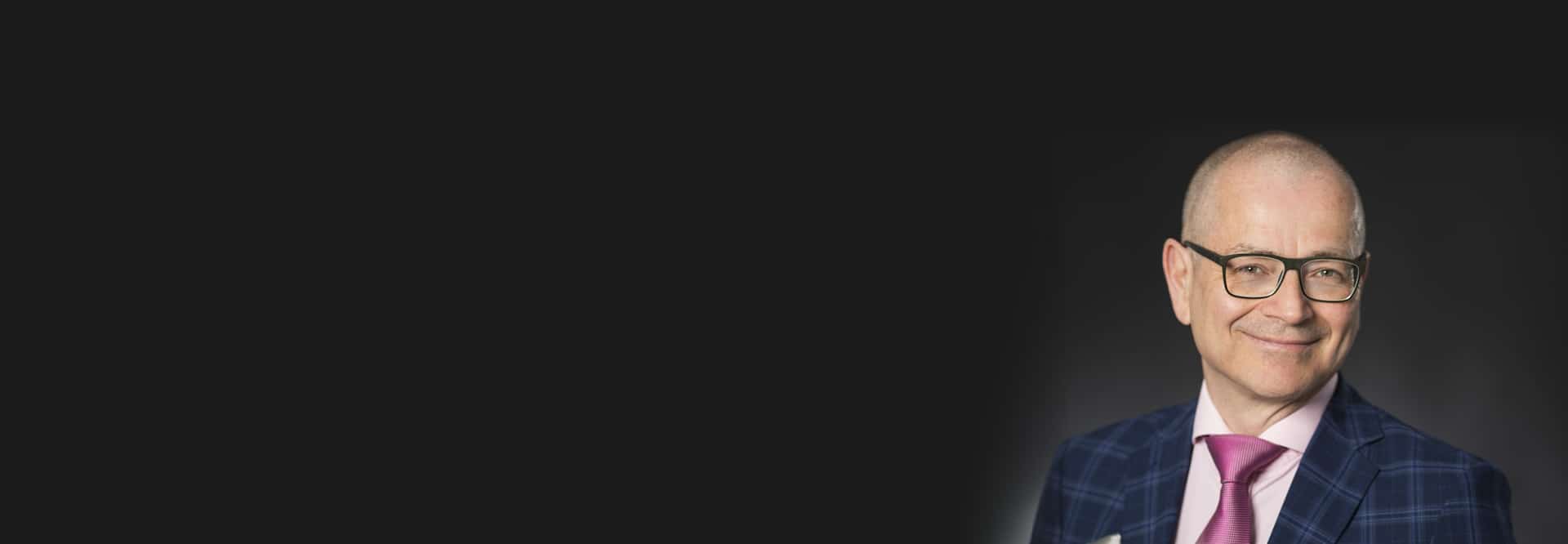 Inside the Aesthetic Mind: Prof. Uwe Paasch Inside the Aesthetic Mind: Prof. Uwe Paasch